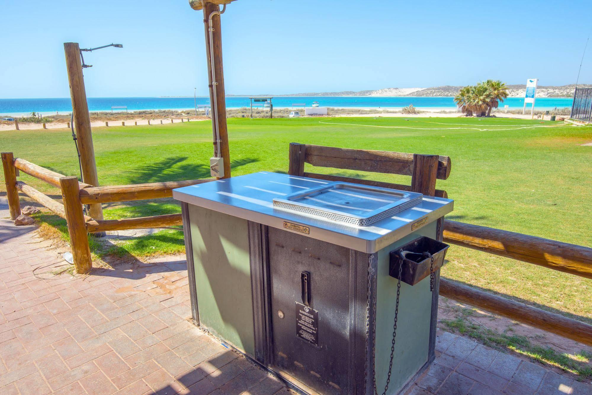 Ningaloo Reef Resort Coral Bay Exterior photo