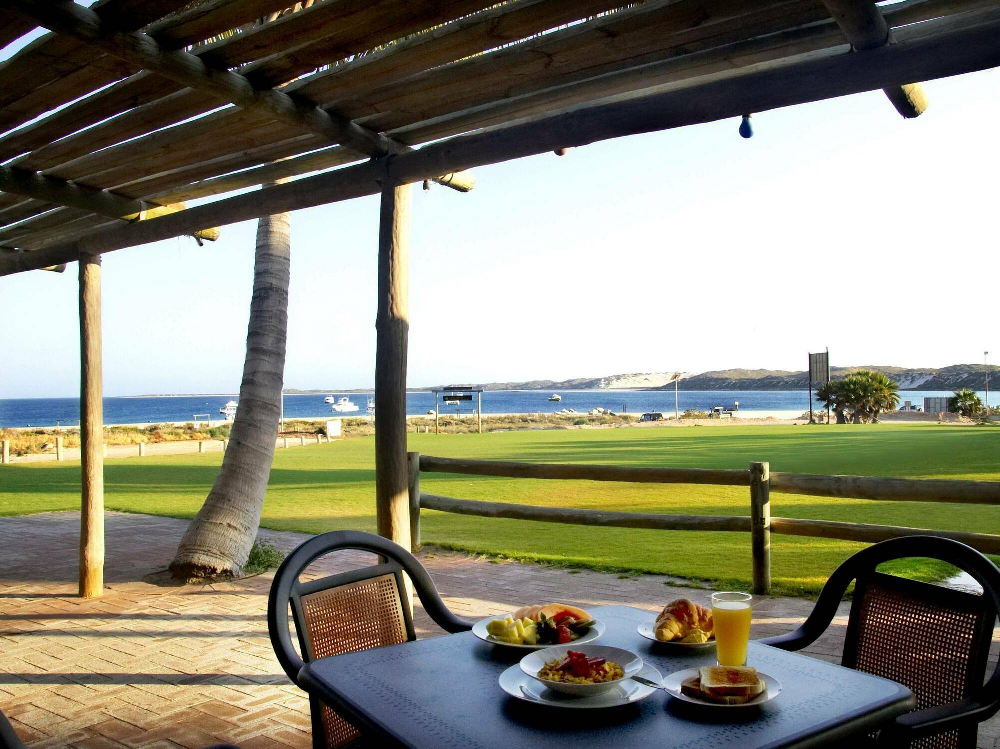 Ningaloo Reef Resort Coral Bay Exterior photo